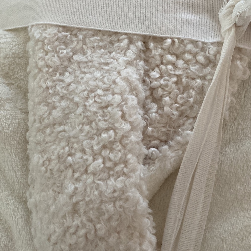 Pottery Barn Teddy faux fur trim robe - Picture 2 of 6
